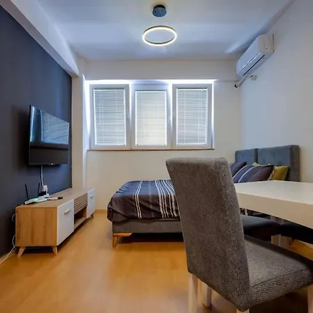 Fenix Flat Apartment Skopje Exterior photo